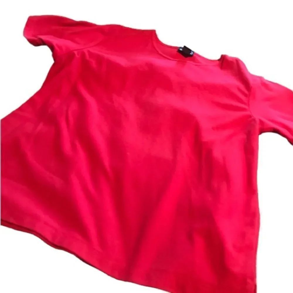 New York and company size large shirt sleeved t new without tags see pics